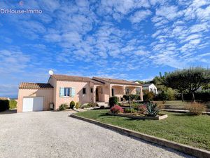 Charmante Maison familiale de 4 pièces avec jardin paysager et piscine à Lézan