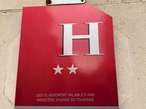 Vente locaux professionnels 1202 m² à Gournay-en-Bray (76220)  909 500 €