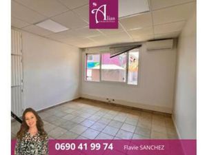 À louer - Bureau 13m2 - RDC - Avec Salle d'attente et de rep  Guadeloupe
