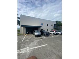 Local commercial 180 m2 Le François  Martinique