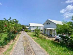 ?? À VENDRE – PROPRIÉTÉ AU MARIN – 2 MAISONS + LOCAL COMMERCIAL + TERRAIN 1200 m² ??  Mart