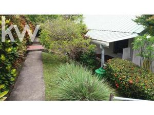 Villa F4 + F2 vente en nue-propriété  Martinique