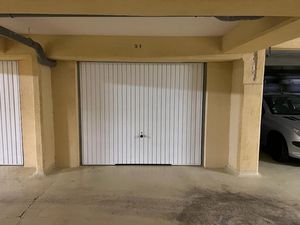 Location parking 15 m² à Villeneuve-Loubet (06270)  100 €
