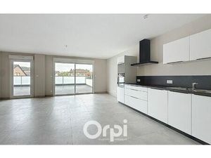 Location appartement  95.24 m² T-4 à Entrange  1 640 €