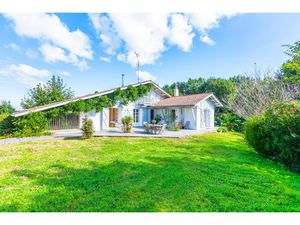 AHETZE  PROCHE DU BOURG