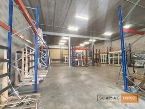 Entrepôt de 486m²