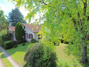 Maison 6 pièces 189 m² à vendre / acheter trois-palis 16730 ? | ERA Immobilier