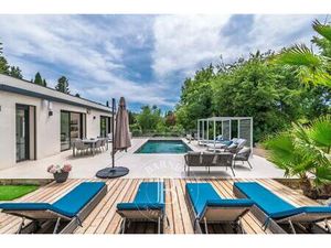 Magnifique maison contemporaine – 5 chambres – Domotique – Piscine – Studio indépendant