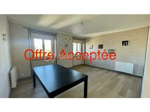 Immeuble de 142 m² à Saint-Chely-D'apcher