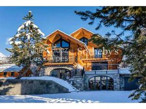 Chalet de luxe à vendre à La Salle les Alpes : 1 990 000€ | 352m²
