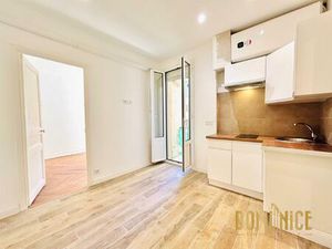 Nice-Riquier Charmant T2 de 26m2 rénové avec balcon + cave.