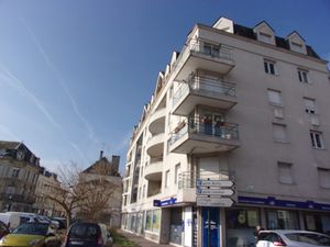 Location Parking VERNON 27200