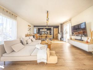 Vente maison 8 pièces 182 m² à Saint-Christophe (17220)  400 140 €