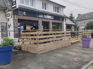 Vente Bureaux et commerces à Bégard (22140) : à vendre / 300m² Bégard