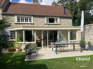 Maison ancienne - 2 chambres garage jardin - proche de Senlis