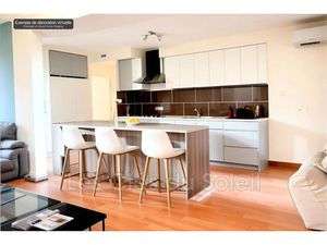 Vente appartement 4 pièces 90 m² à La Crau (83260)  284 000 €