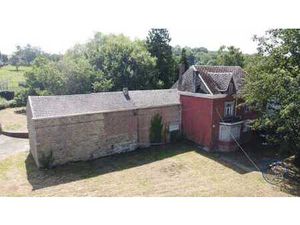 Spacieuse demeure de caractère à Villers-le-temple