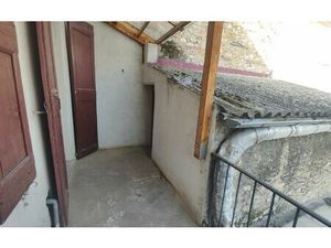 Location appartement  m² T-2 à Laragne-Montéglin  490 €