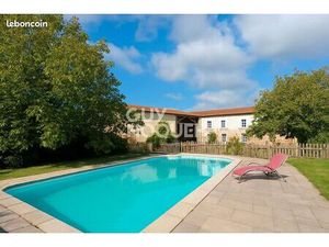 Propriété 10 pièces 235 m²