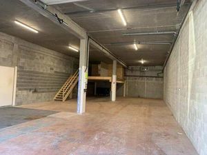 Local d'activités à vendre