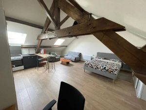 Location meublée appartement 1 pièce 45 m² à Epertully (71360)  500 €