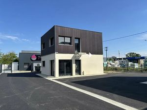 LOCAL COMMERCIAL A LOUER