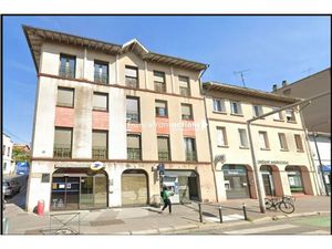 LOCAL COMMERCIAL A LOUER