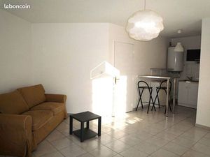 Studio 1 pièce 30 m²