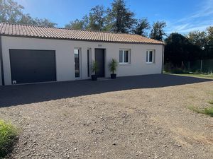 CURZON (85540) 15 MIN DES PLAGES ADORABLE VILLA PLAIN PIED 2015 AVEC 3 CHAMBRES ET GARAGE 