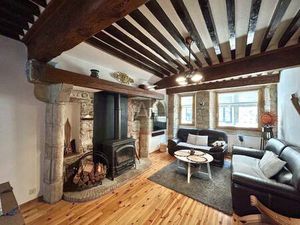 Mme. Manon Palpacuer-Coffy