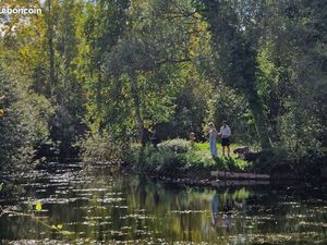 Location étang de 3 hectares entretenus à Amiens pour entreprises ou CSE