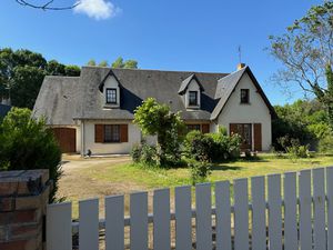 Bourges vend maison d'environ 215 m2 avec jardin d'environ 2