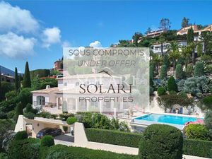 Villa avec piscine et vue mer panoramique