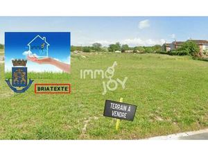 Terrain Plat 757m2 avec 300m2 de surface de plancher