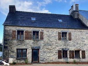 Vente maison 4 pièces 104 m² à Sizun (29450)  180 500 €