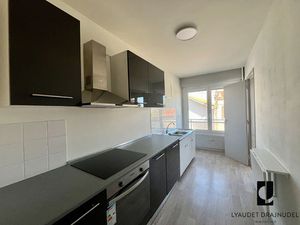 Appartement Riorges 2 pièce(s) 49.23 m2