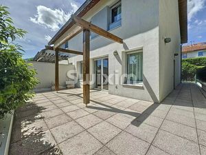 Maison jumelée à vendre à Chevry