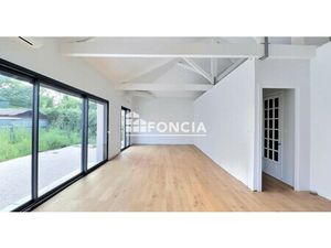 Maison de luxe à vendre à Dommartin