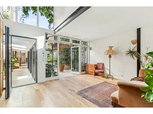 Maison de luxe à vendre dans le quartier Faubourg de l'Arche