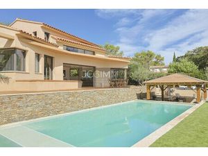 Villa de luxe à vendre à Solliès-Ville