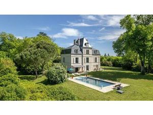 Ãlégant manoir XIXe avec grand jardin  proche des commerces â Pé