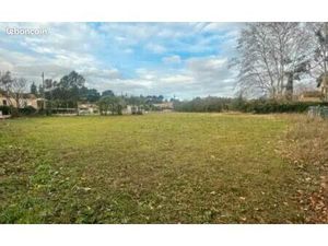 Terrain 660 m² Saint Chamas