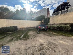 Parking à louer - Arpajon (91) - 30€