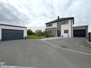 Maison de luxe de 125 m2 en vente Provin  Hauts-de-France