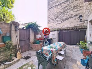 Vente maison 5 pièces 180 m² à Roquemaure (30150)  180 000 €