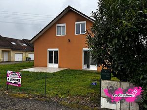 Vente maison 6 pièces 140 m² à Lure (70200)  174 500 €