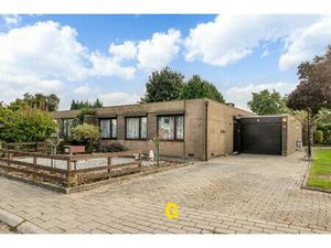 Te renoveren bungalow woning op 2a 89ca