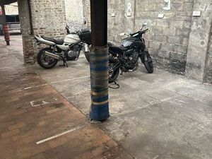 Place de parking - moto