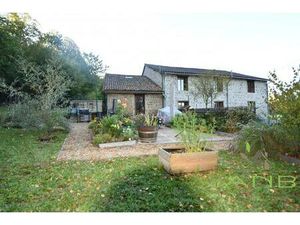 Maison de caractère dans le Parc Naturel Régional Périgord-Li