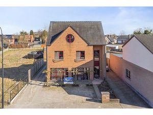 Multifunctionele handelsruimte in Dessel!